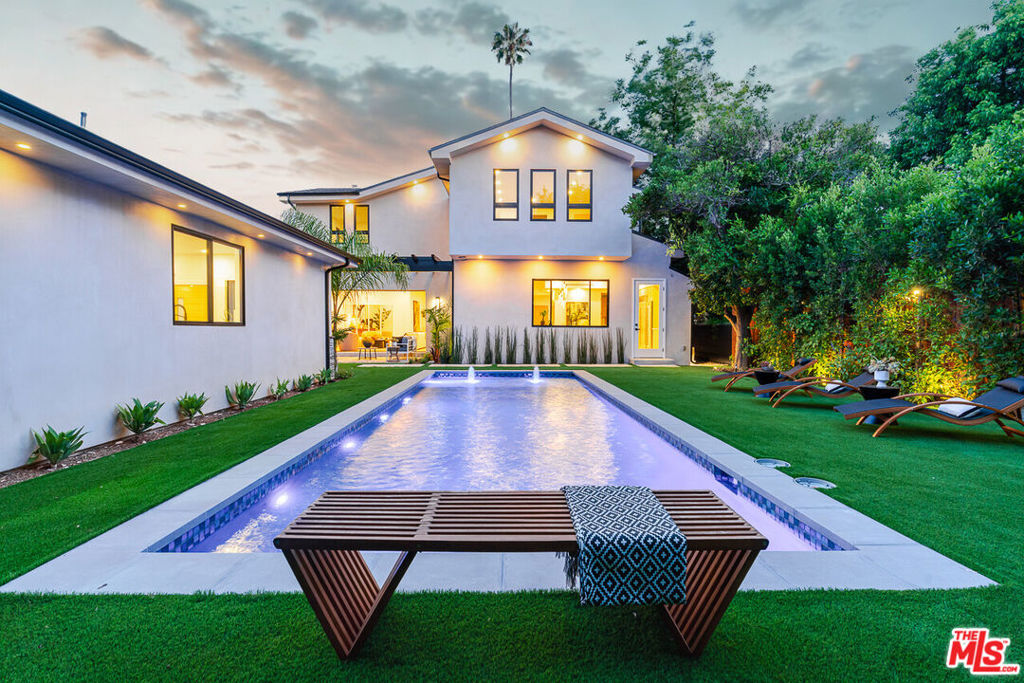 Properties 1 11559 La Maida Street