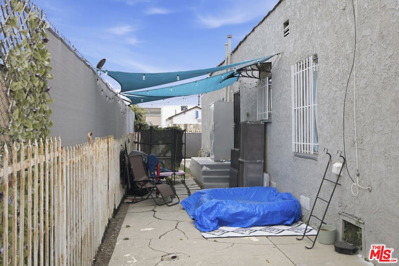 10714 S Broadway
