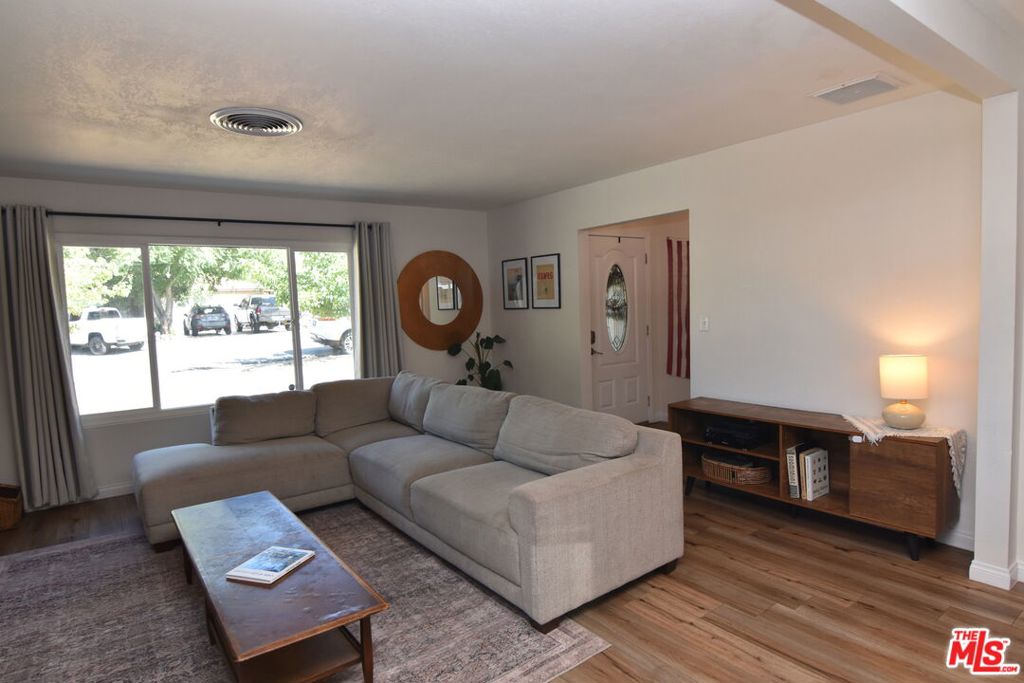 4513 Pine Lane