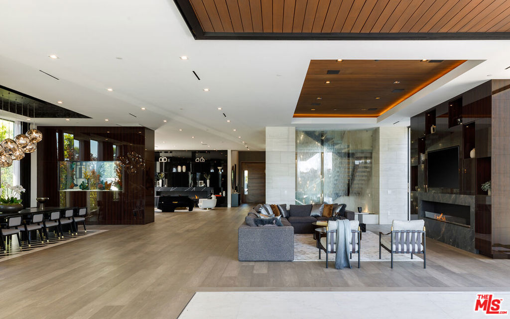 1475 Bel Air Road
