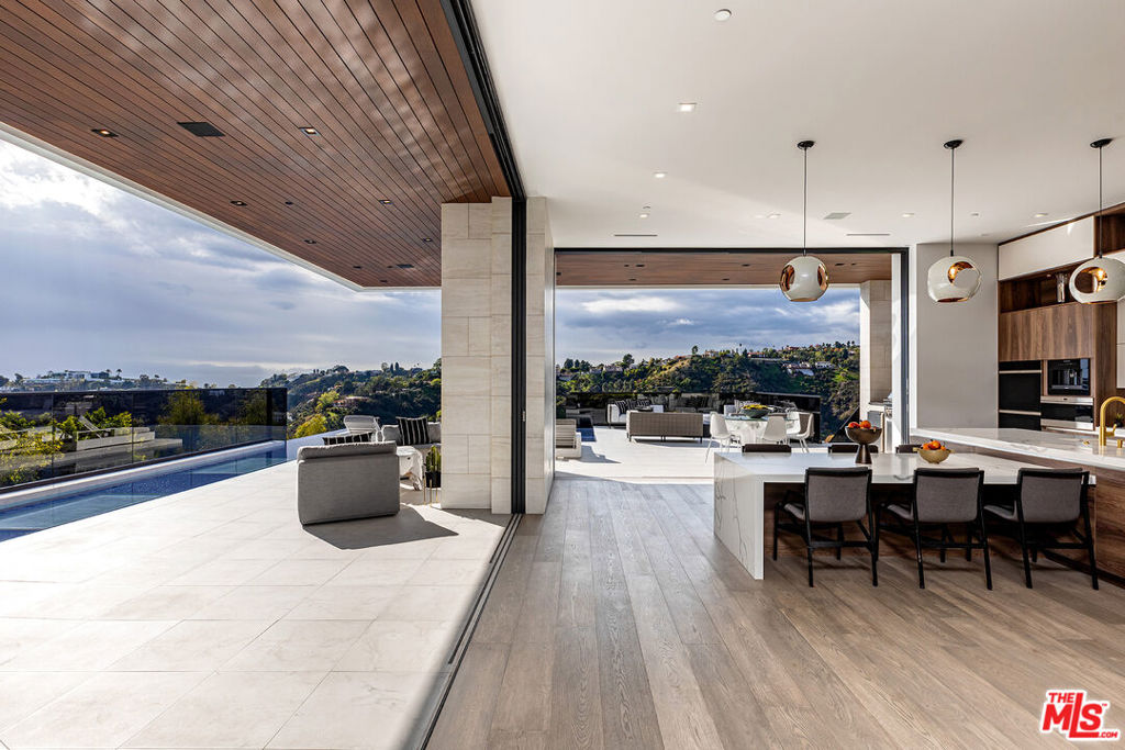 1475 Bel Air Road
