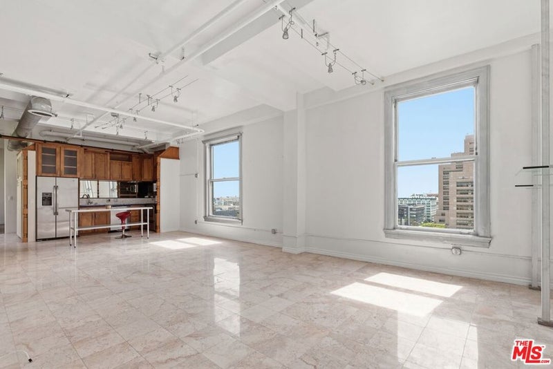 108 W 2nd Street 908