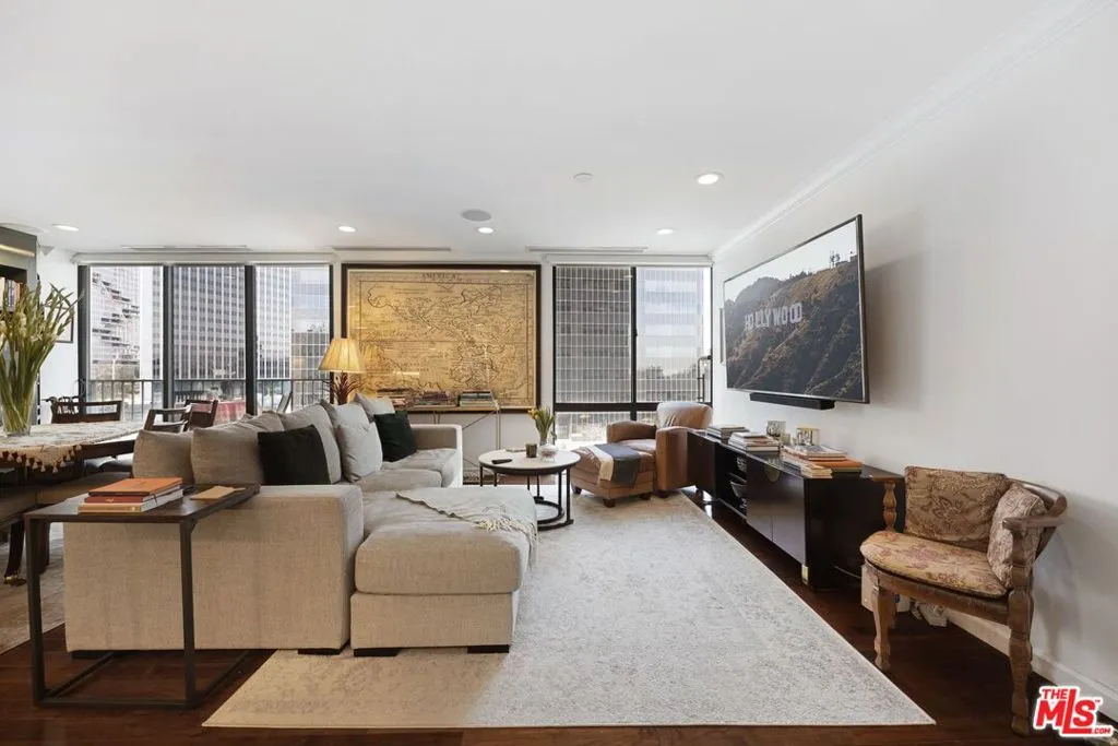 Los Angeles, California 90067, United States, 2 Bedrooms Bedrooms, ,2 BathroomsBathrooms,Residential,Active,176421