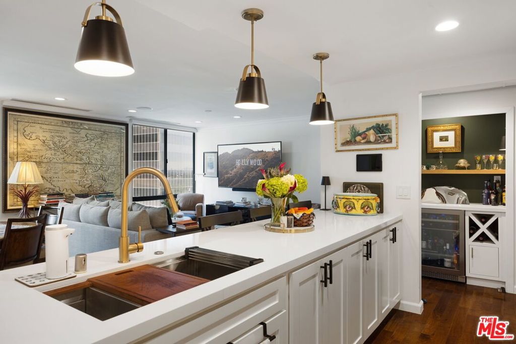 2160 Century Park East 411