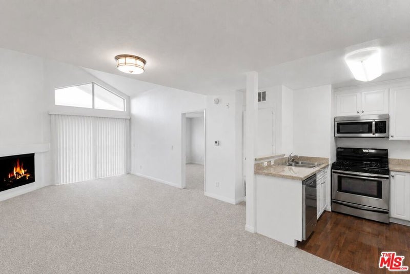 5535 Canoga Avenue 317
