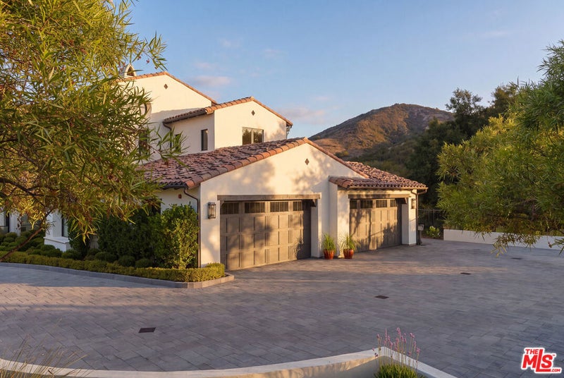 2691 Country Ridge Road