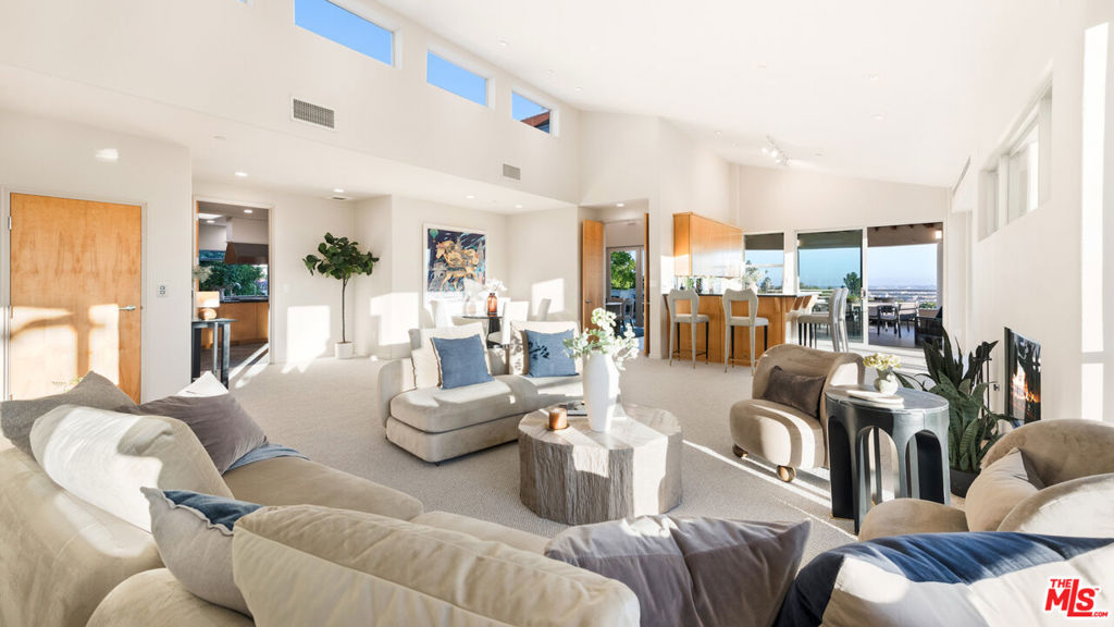 816 Monte Leon Drive