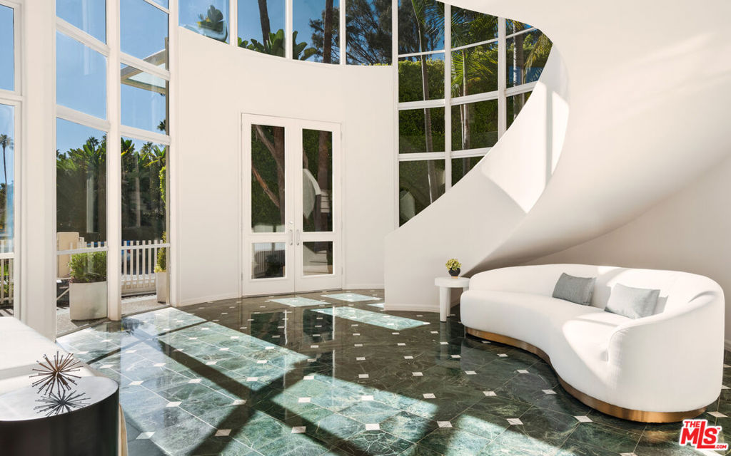 816 Monte Leon Drive