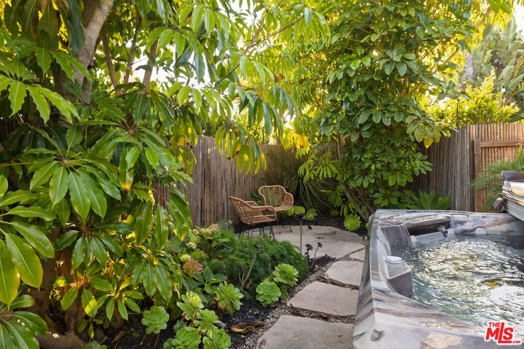 Santa Barbara, California 93109, United States, 5 Bedrooms Bedrooms, ,4 BathroomsBathrooms,Residential,Active,225685