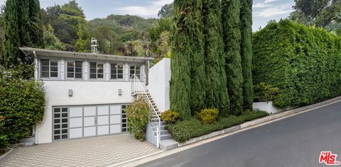 2331 Outpost Drive Los Angeles CA 90068