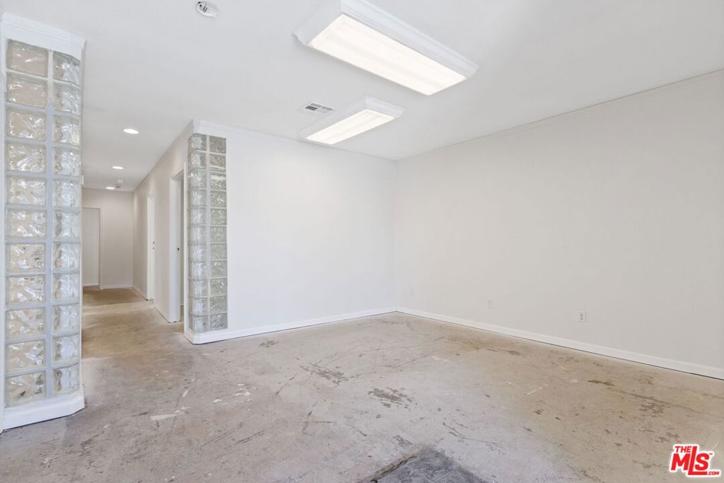 44504 10th Street