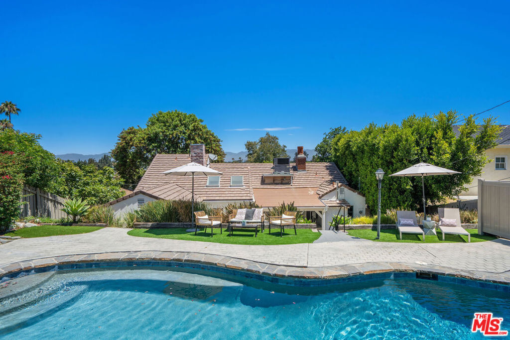 13038 Greenleaf Street