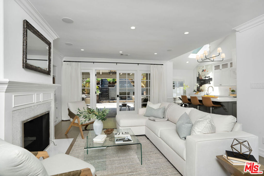 13038 Greenleaf Street