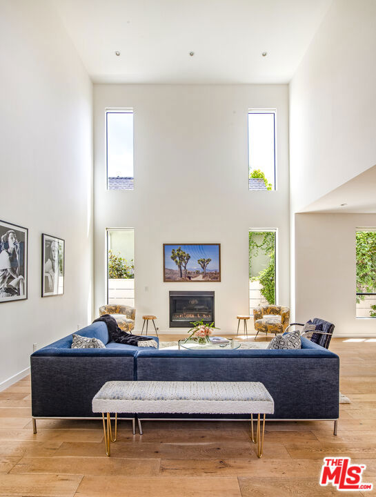 Properties 3 1647 Hi Point Street