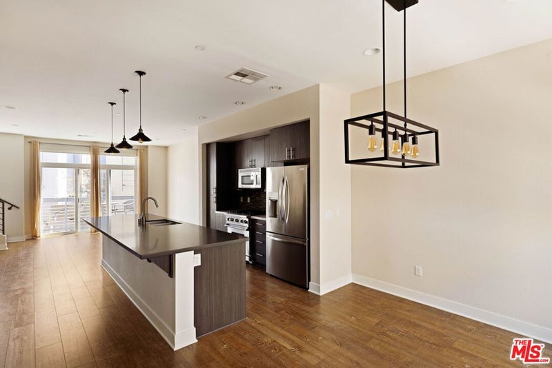 2753 Waverly Drive 1003