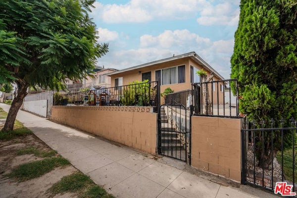 3330 E 8TH ST, LOS ANGELES, CA 90023 - Image ffc94290e7bb8f7be5f17246b7f3eecf/130897614