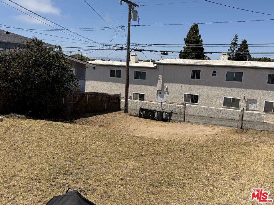 507 E Grand Avenue