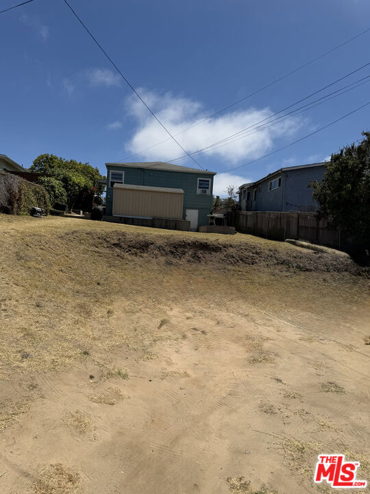 507 E Grand Avenue