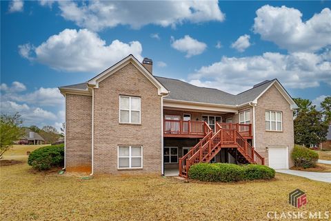 Single Family Residence in Loganville GA Wilhaven Court 50.jpg