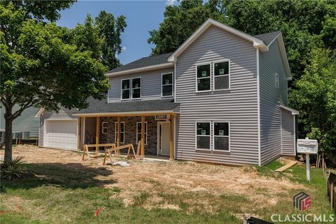 Single Family Residence in Loganville GA Garden Manor Court.jpg