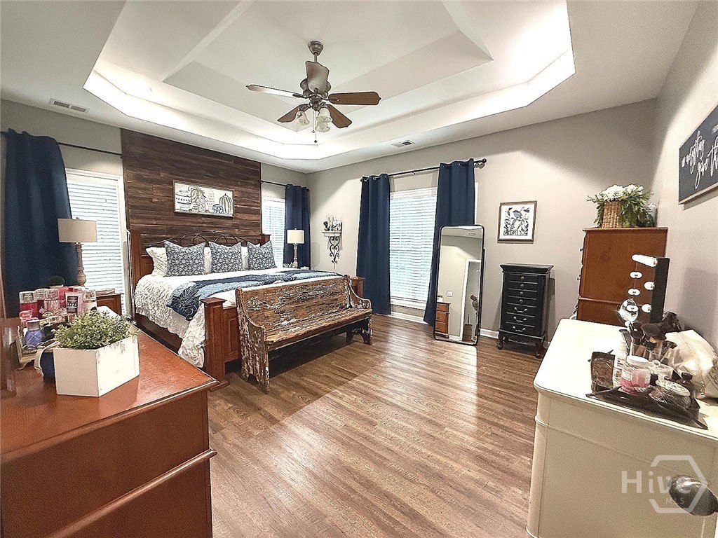 301 Summit Heights Dr.