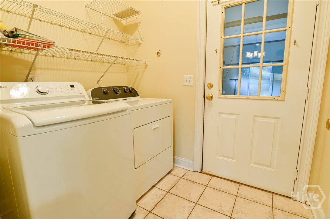 Athens, Georgia 30605, United States, 3 Bedrooms Bedrooms, ,2 BathroomsBathrooms,Residential,Active,253165