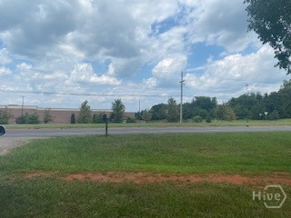 910, 910 B & 1010 Hull Road