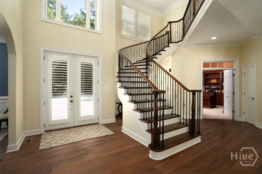 1061 Riverside Drive Drive