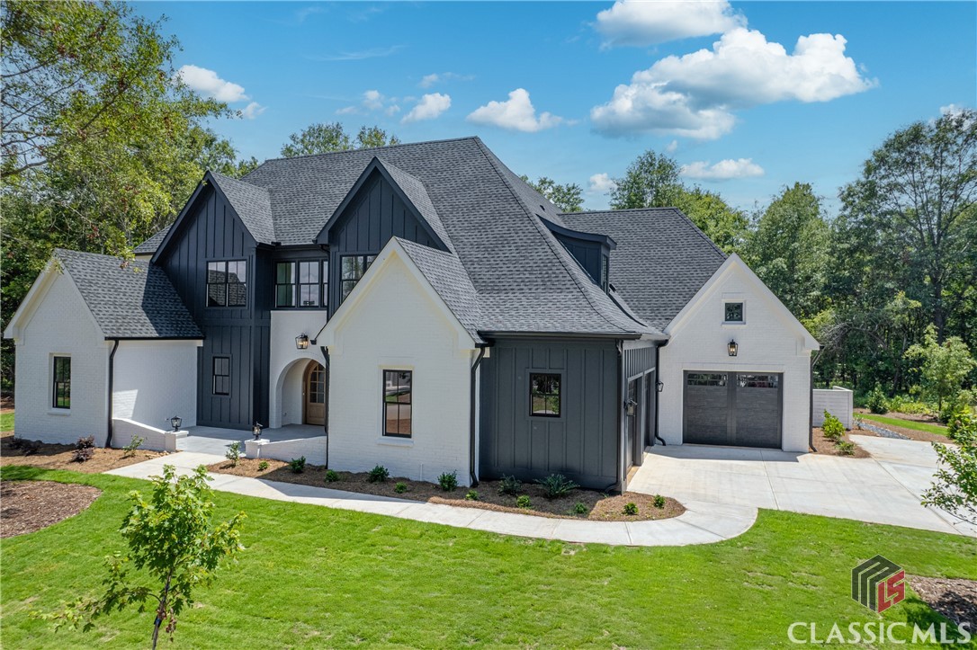 205 Eagles Way