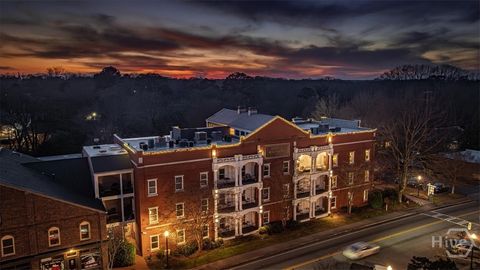 262 W Washington Street Madison GA 30650