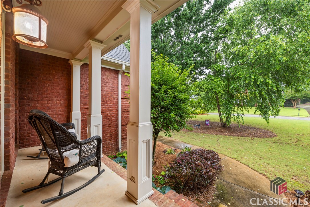 1050 Summit Oaks Drive