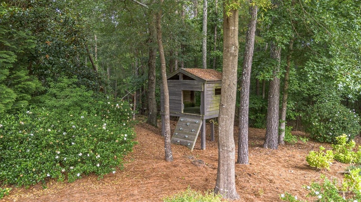 2481 Lakewood Manor Drive