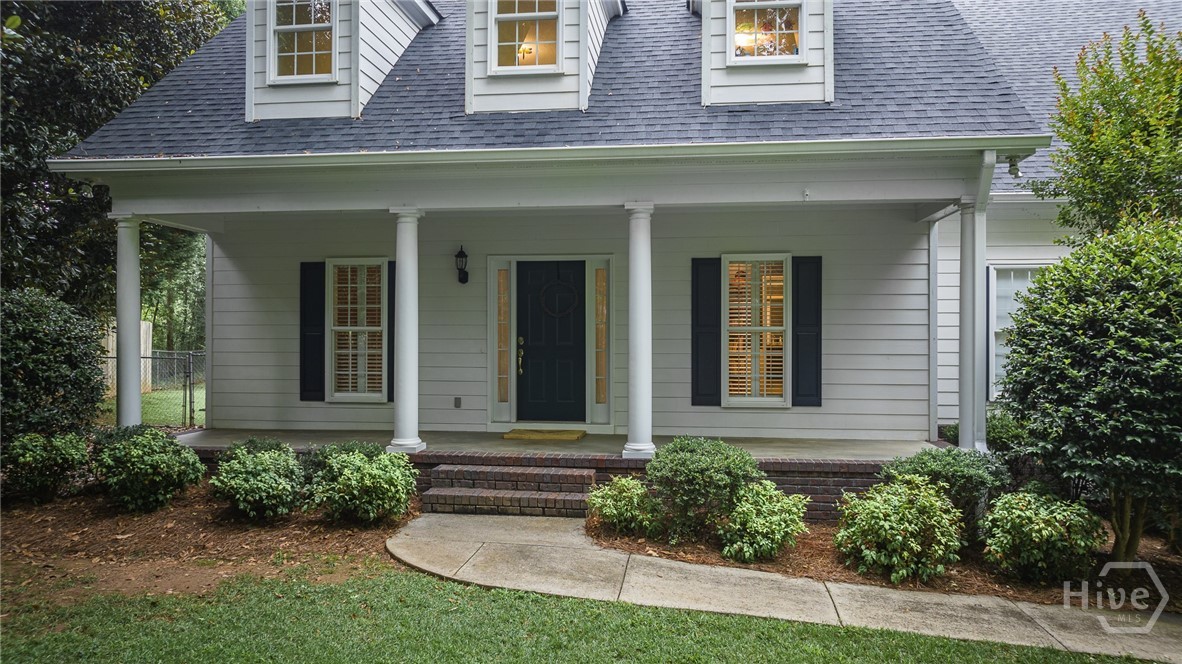 325 Twin Oaks Circle