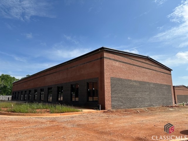 1052 Moreland Heights Road 300