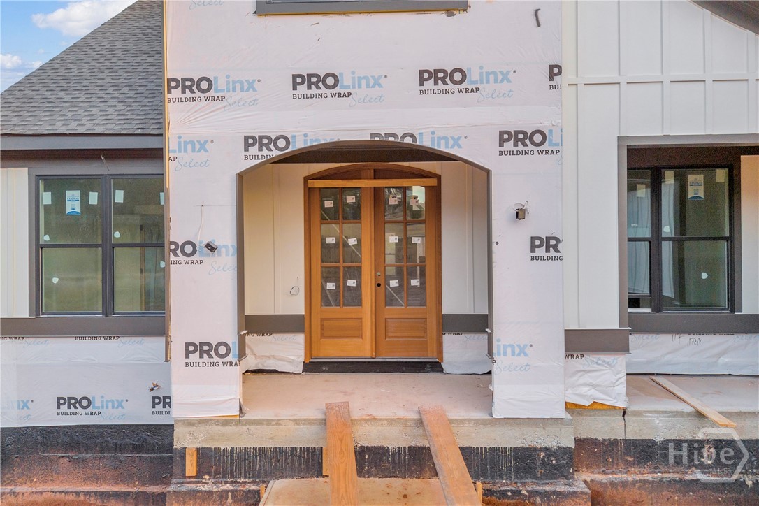 810 North Hampton Way