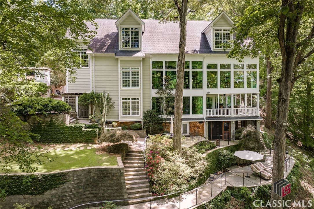 210 Riverview Road