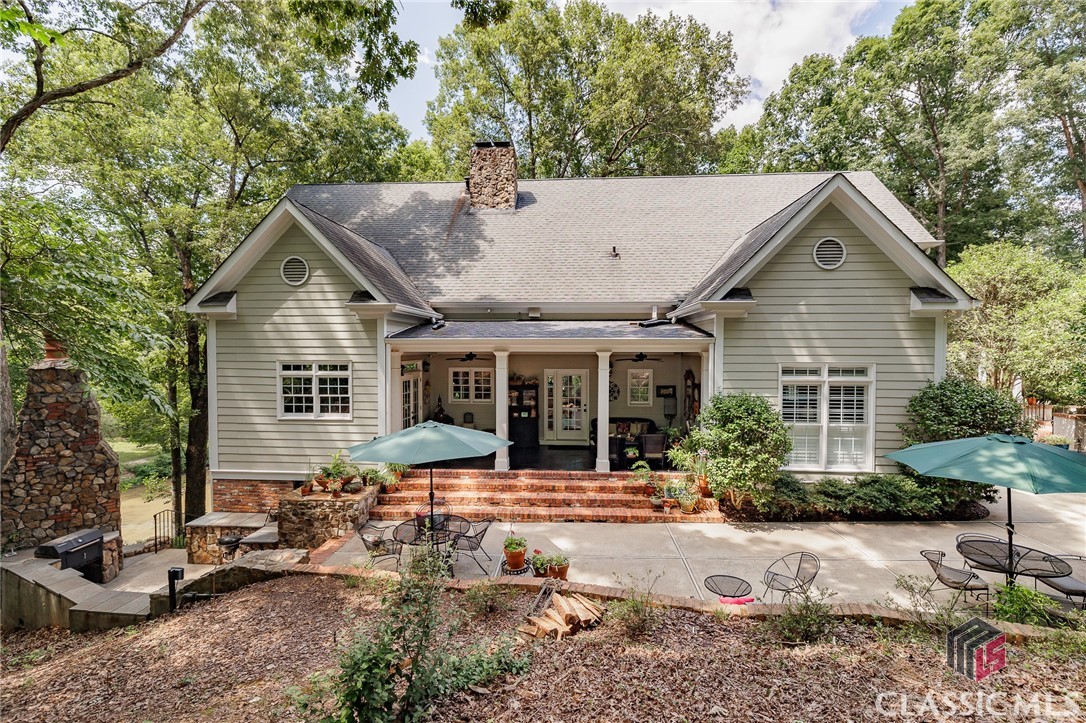 210 Riverview Road