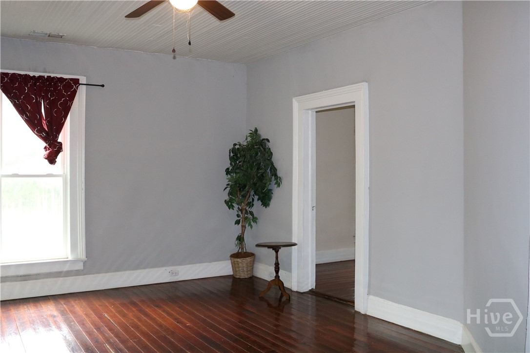 88 S Railroad Avenue