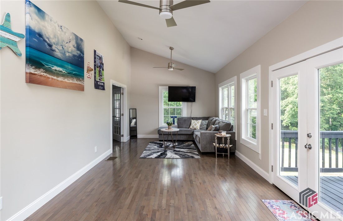 Hull, Georgia 30646, United States, 5 Bedrooms Bedrooms, ,5 BathroomsBathrooms,Residential,Pending,241773