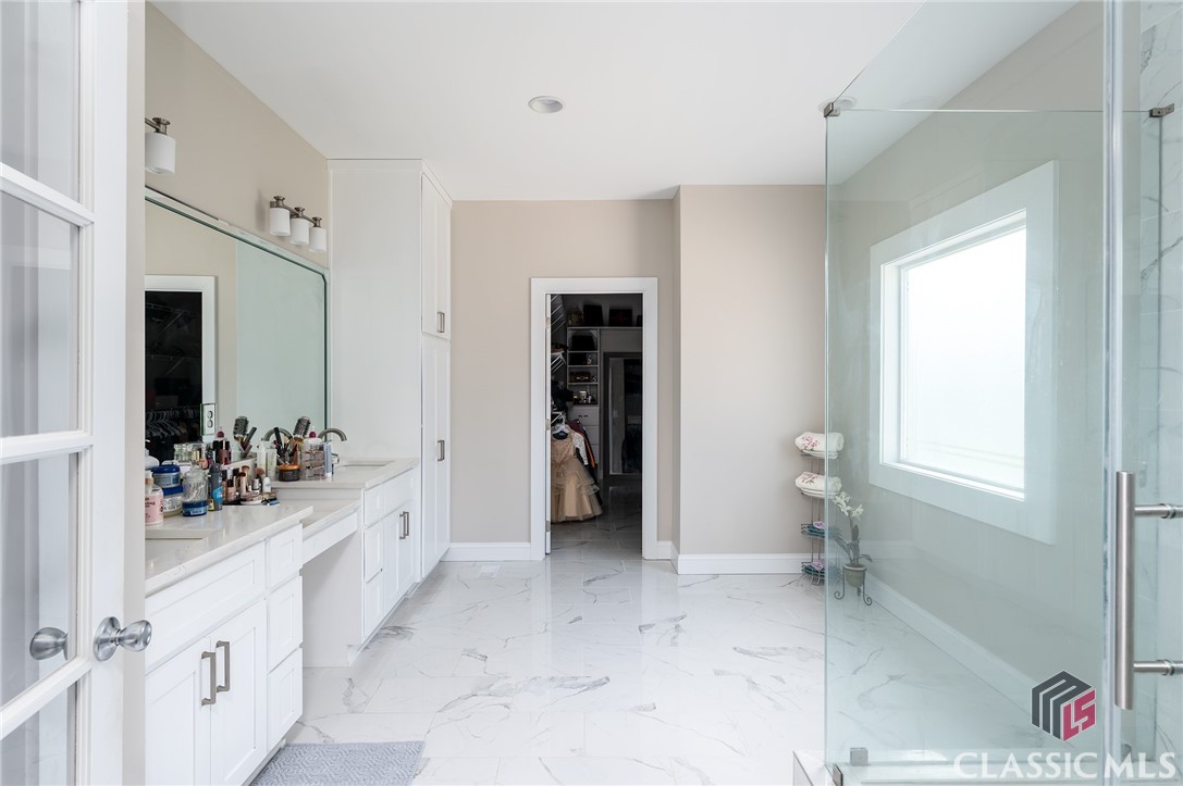 Hull, Georgia 30646, United States, 5 Bedrooms Bedrooms, ,5 BathroomsBathrooms,Residential,Pending,241773