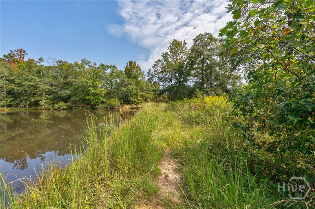 1190 Old Bishop Road