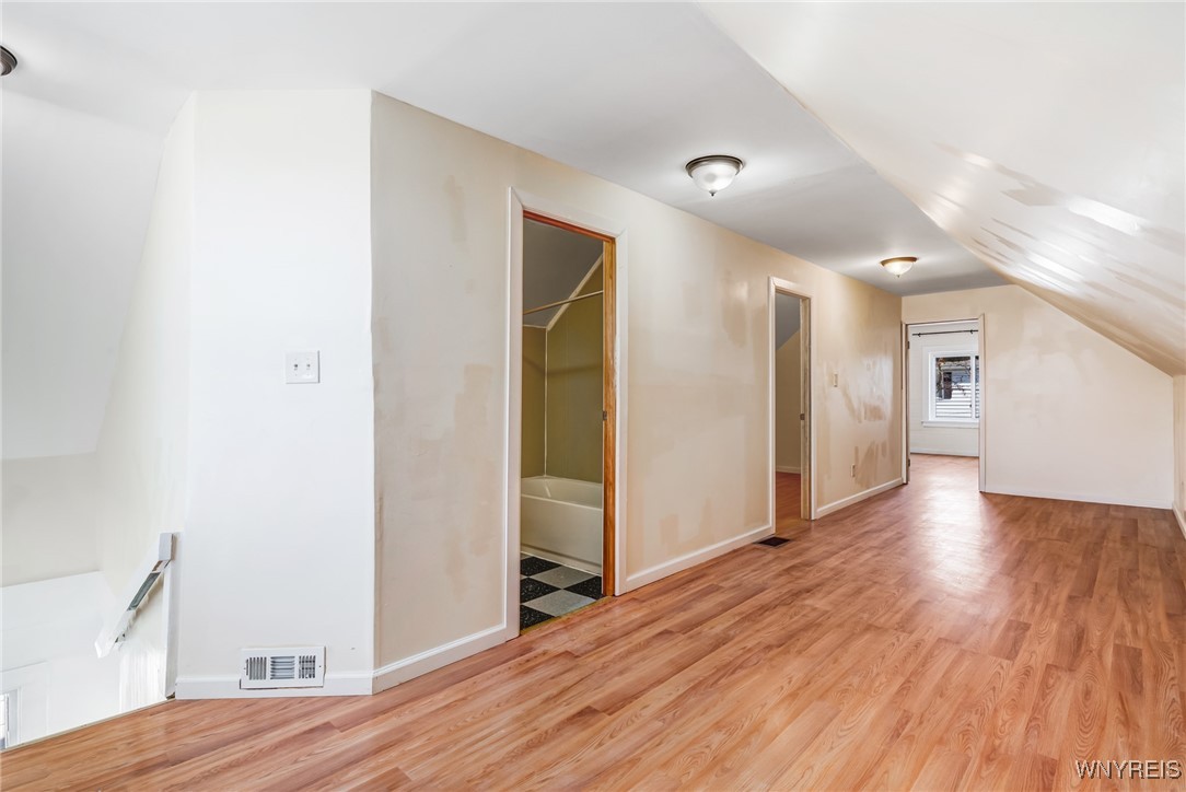 34 Rogers Avenue, Buffalo, New York image 31