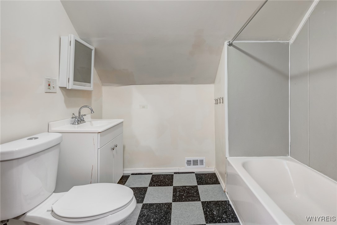 34 Rogers Avenue, Buffalo, New York image 33