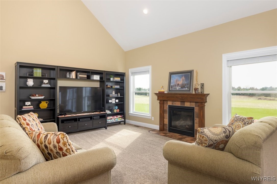 841 Girdle Road, Elma, New York image 3