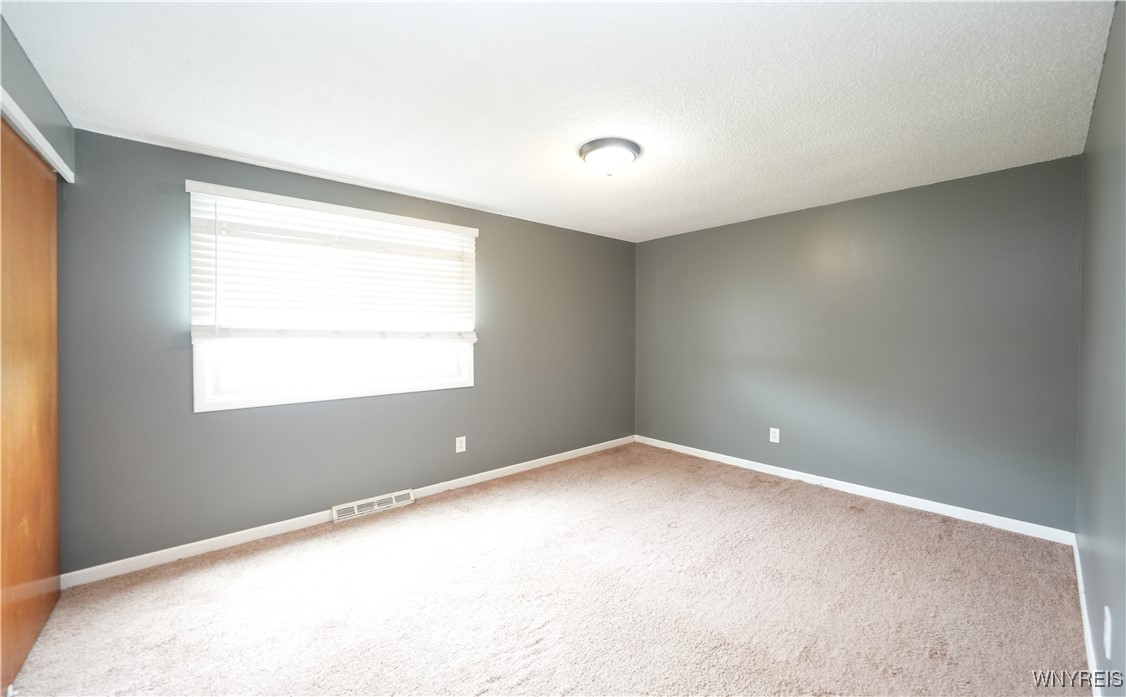 51 E Rouen Drive, Cheektowaga, New York image 14