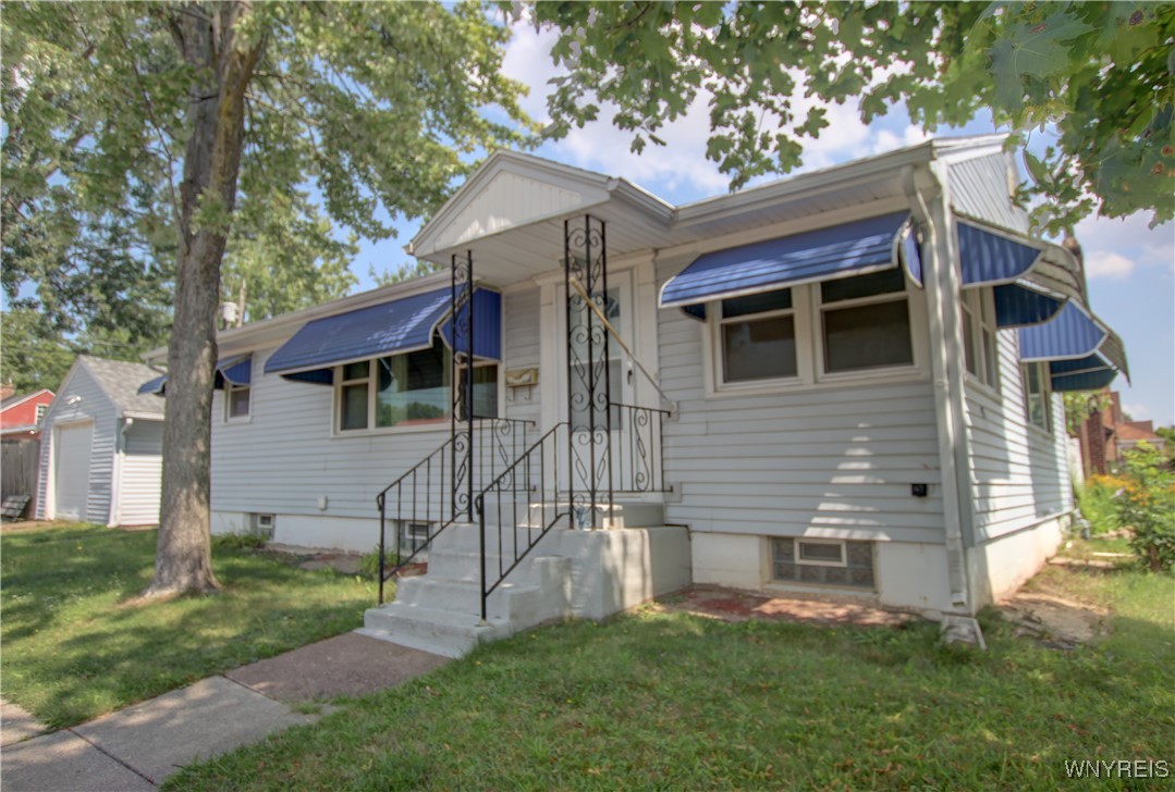 Photo 1 of 24 of 91 Woodward Avenue house