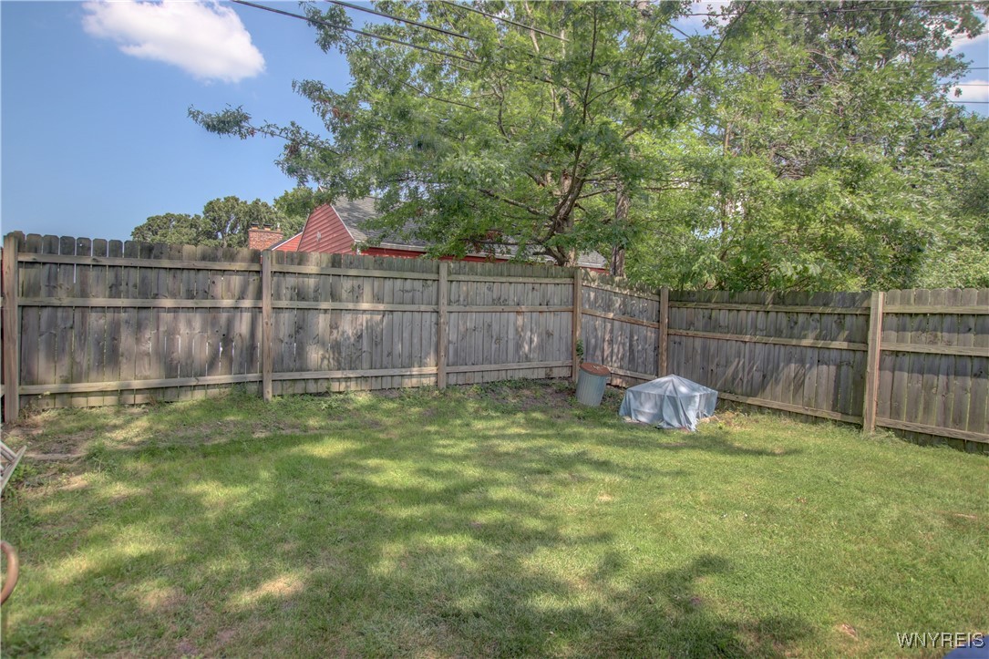 Photo 7 of 24 of 91 Woodward Avenue house