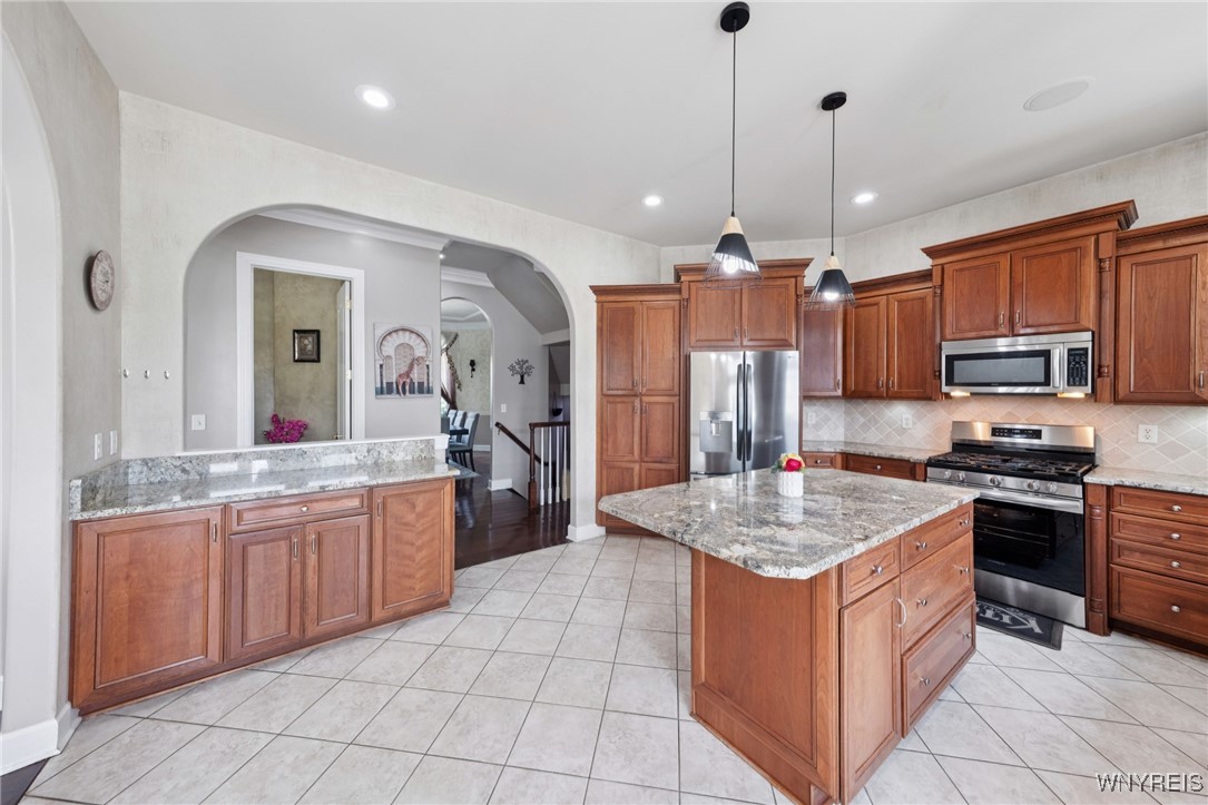 5703 Fairmeadow Court, Clarence, New York image 19