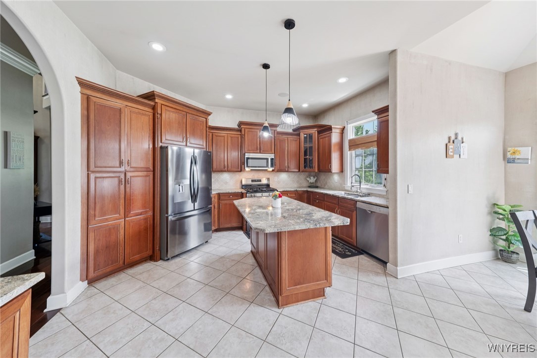 5703 Fairmeadow Court, Clarence, New York image 16
