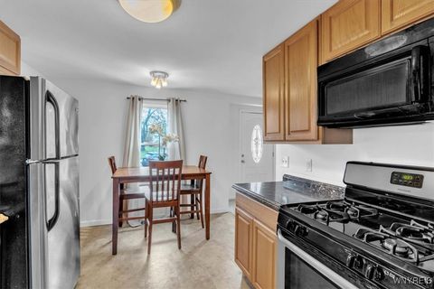 Tiny photo for 140 Gettysburg Avenue, Tonawanda, NY 14223 (MLS # B1648518)